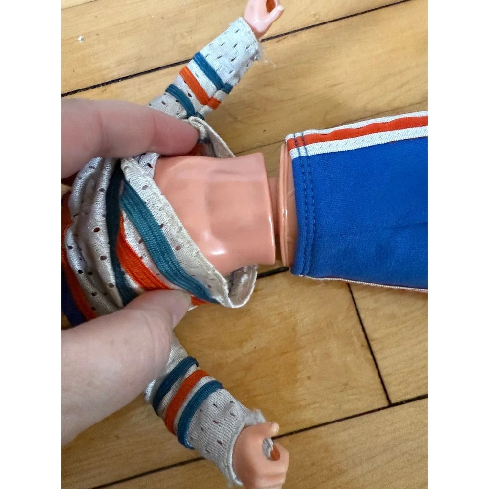 1983 vintage Wayne‎ Gretzky Mattel the great Gretzky doll Edmonton Oilers